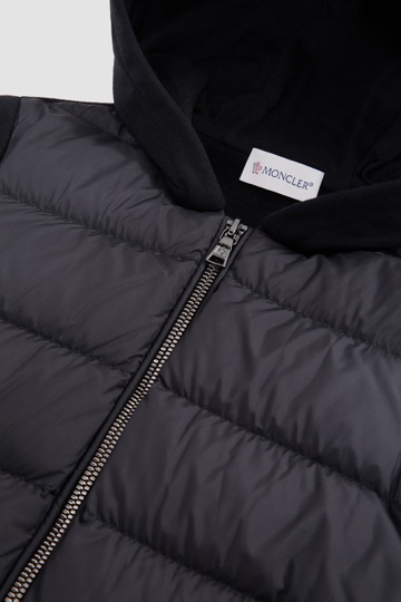Moncler Enfant Logo Patch Zip-up Cardigan In Black