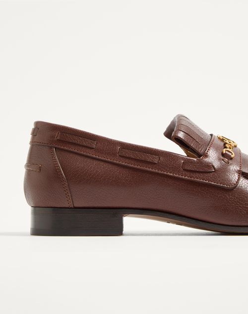 Shop Valentino Vlogo Signature Kidskin Loafer With Fringes In Brown
