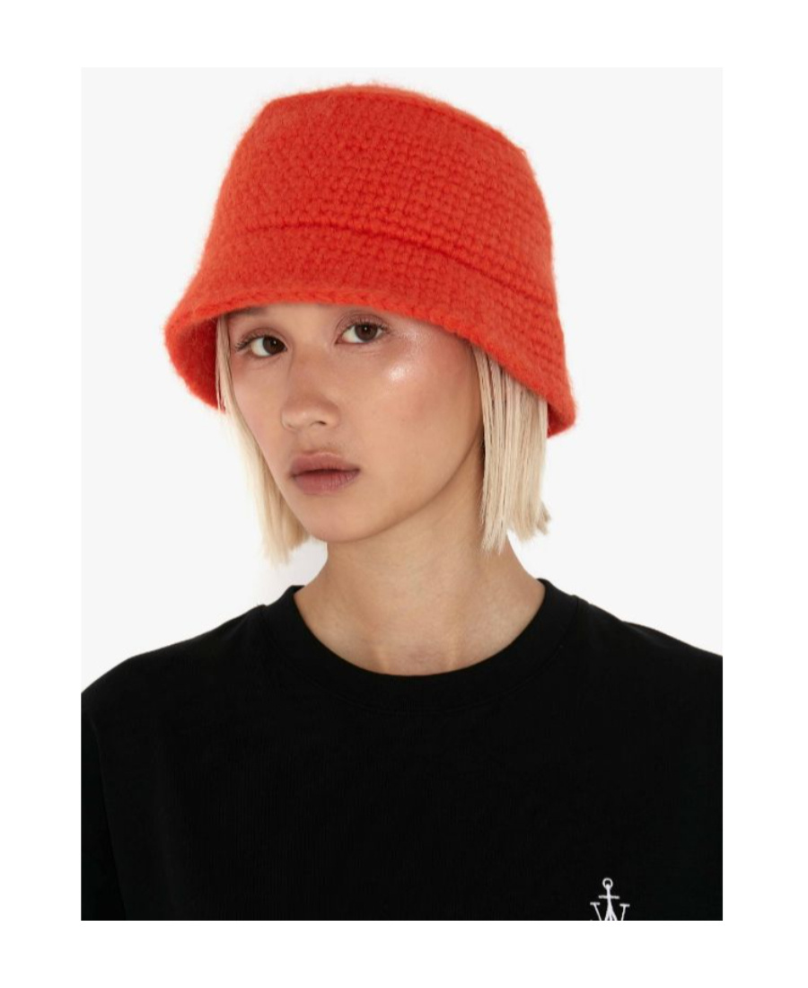 Jw Anderson Logo-patch Knitted Bucket Hat In Red