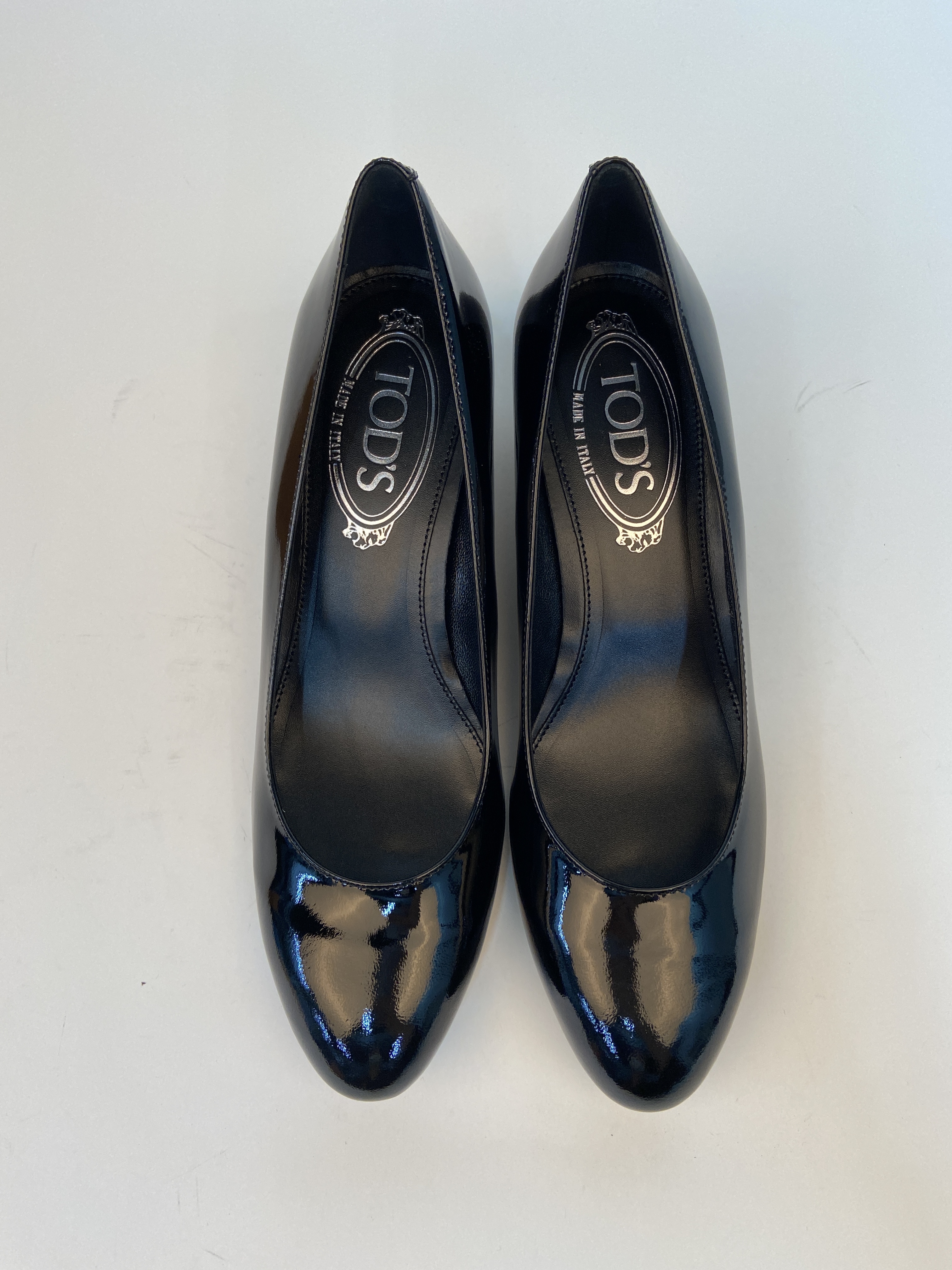 Tod's Logo Details Sloping Heels In Black