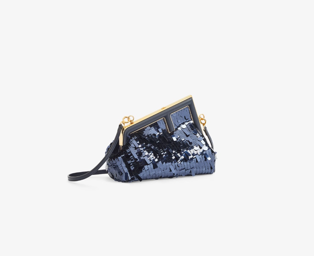 Fendi Small Buckle Shoulder Bag In Black