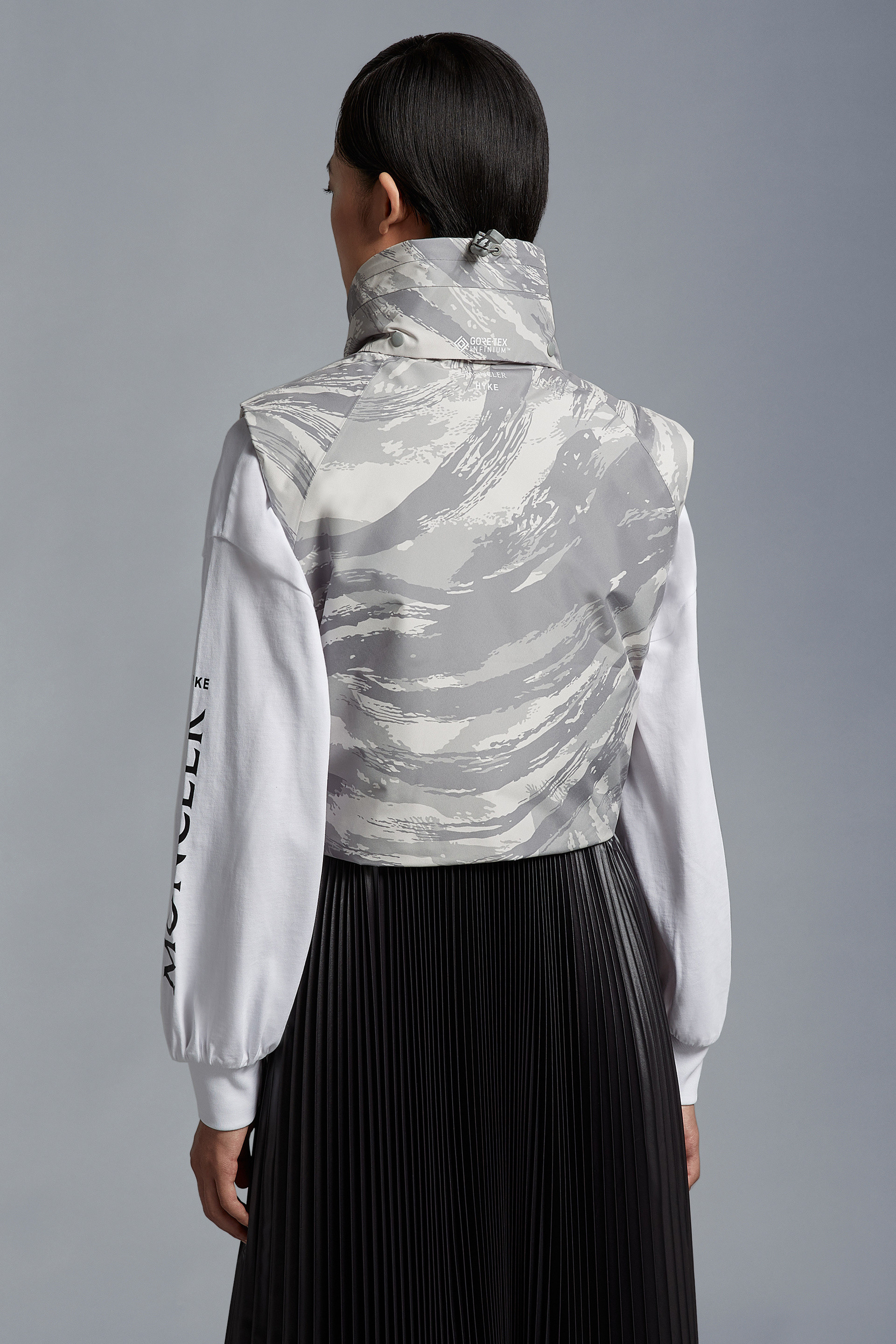 Moncler X Hyke Vanilis Padded Gilet In Gray