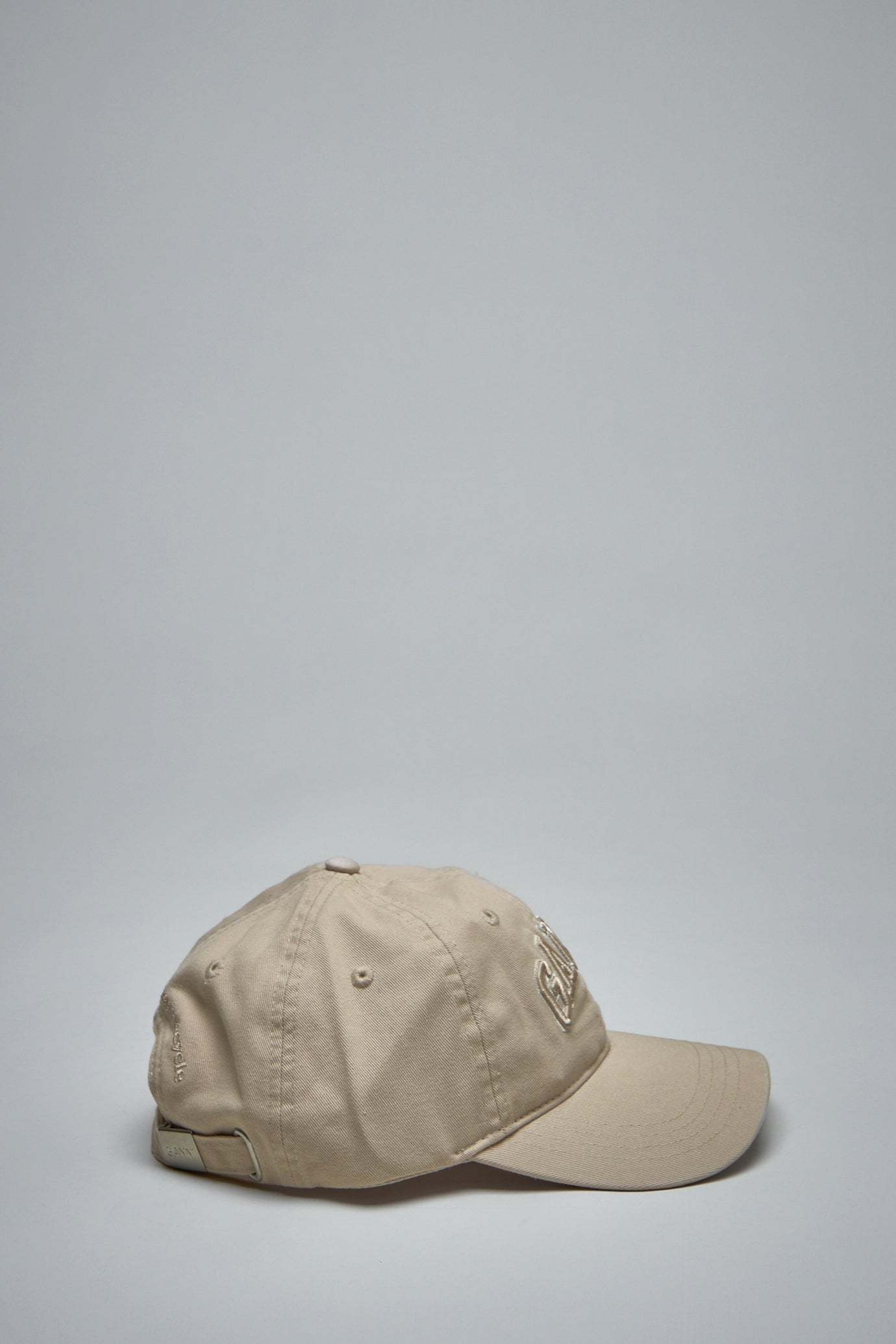 Shop Ganni Off-white Canvas Cap