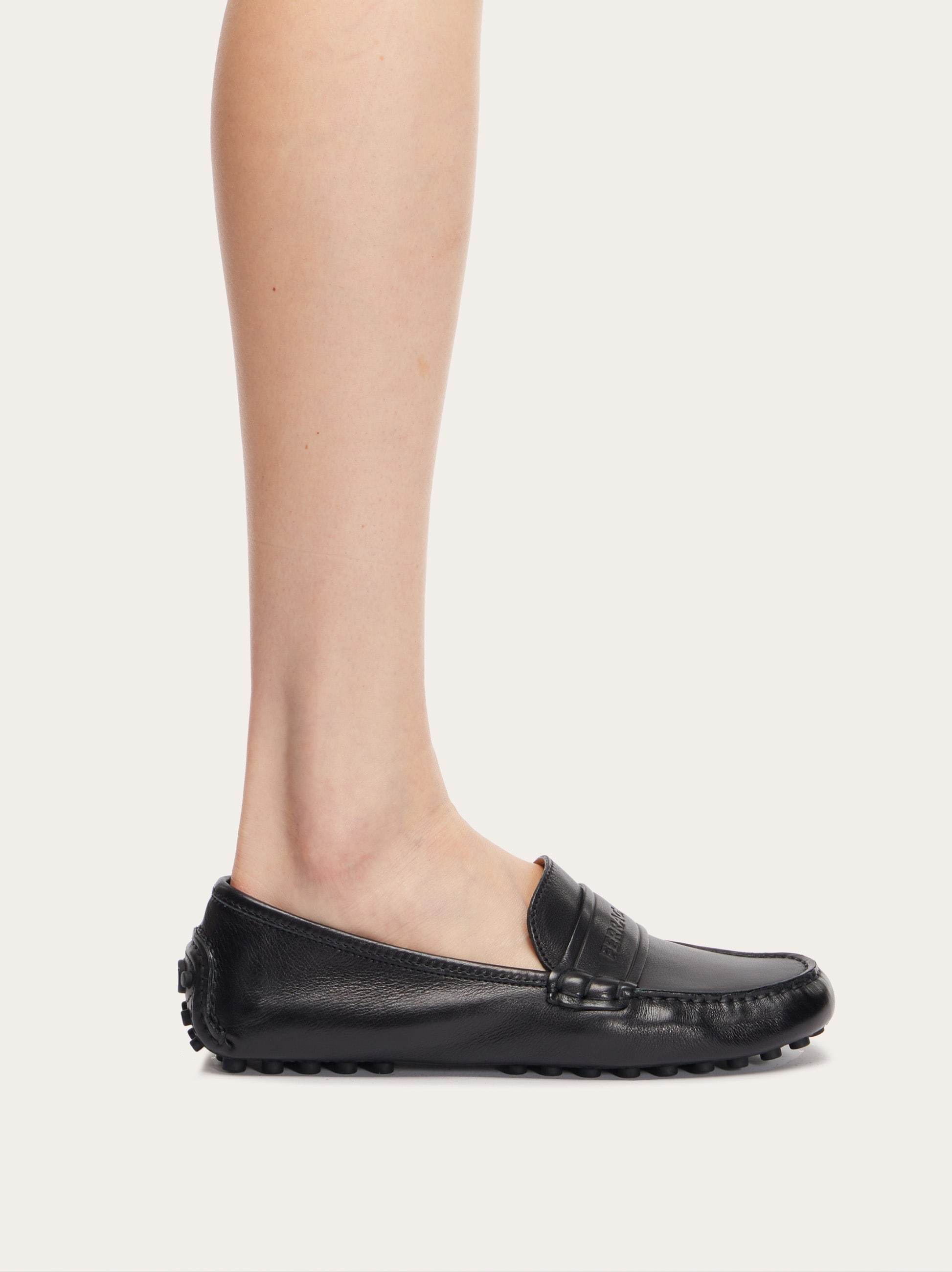 Ferragamo Iside Driver Moccasins In Calfskin In Black