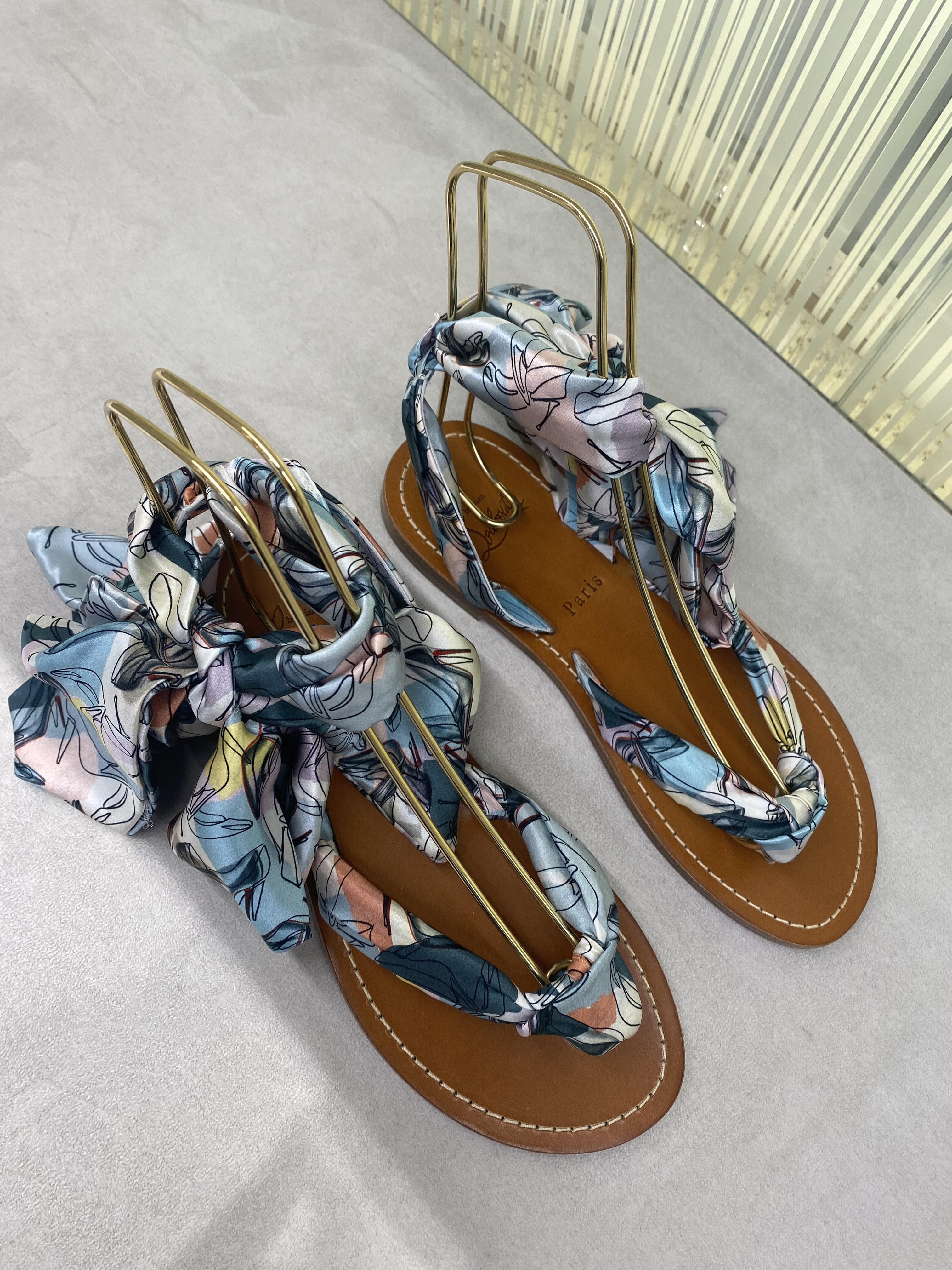 Christian Louboutin Logo Flat Shoes In Black