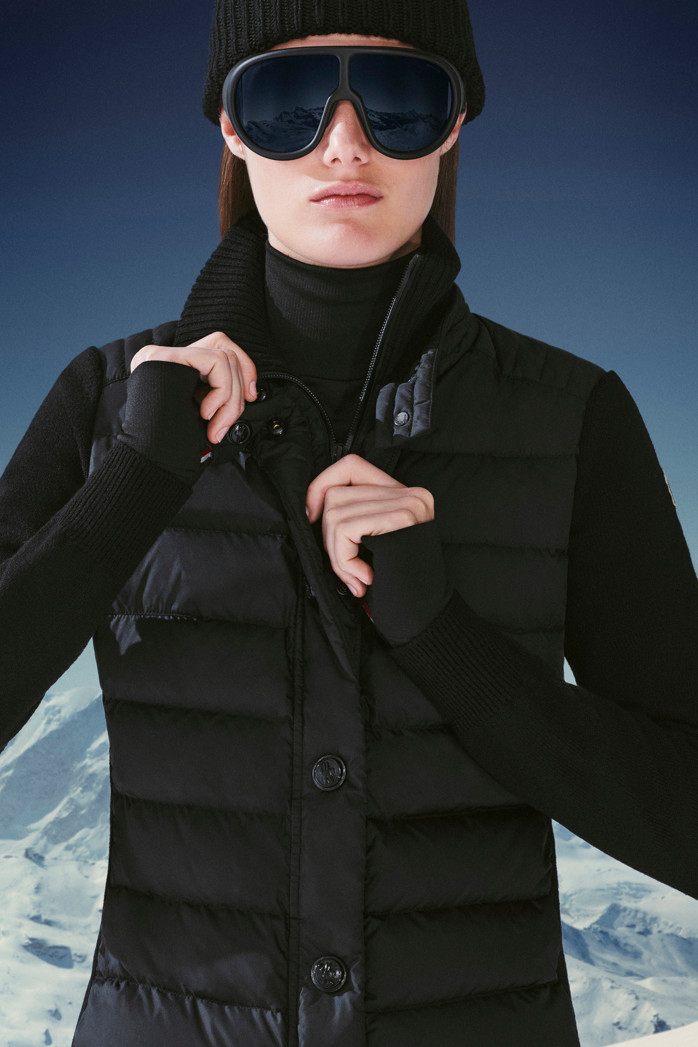 Moncler Logo-patch Padded-panel Jacket In Black