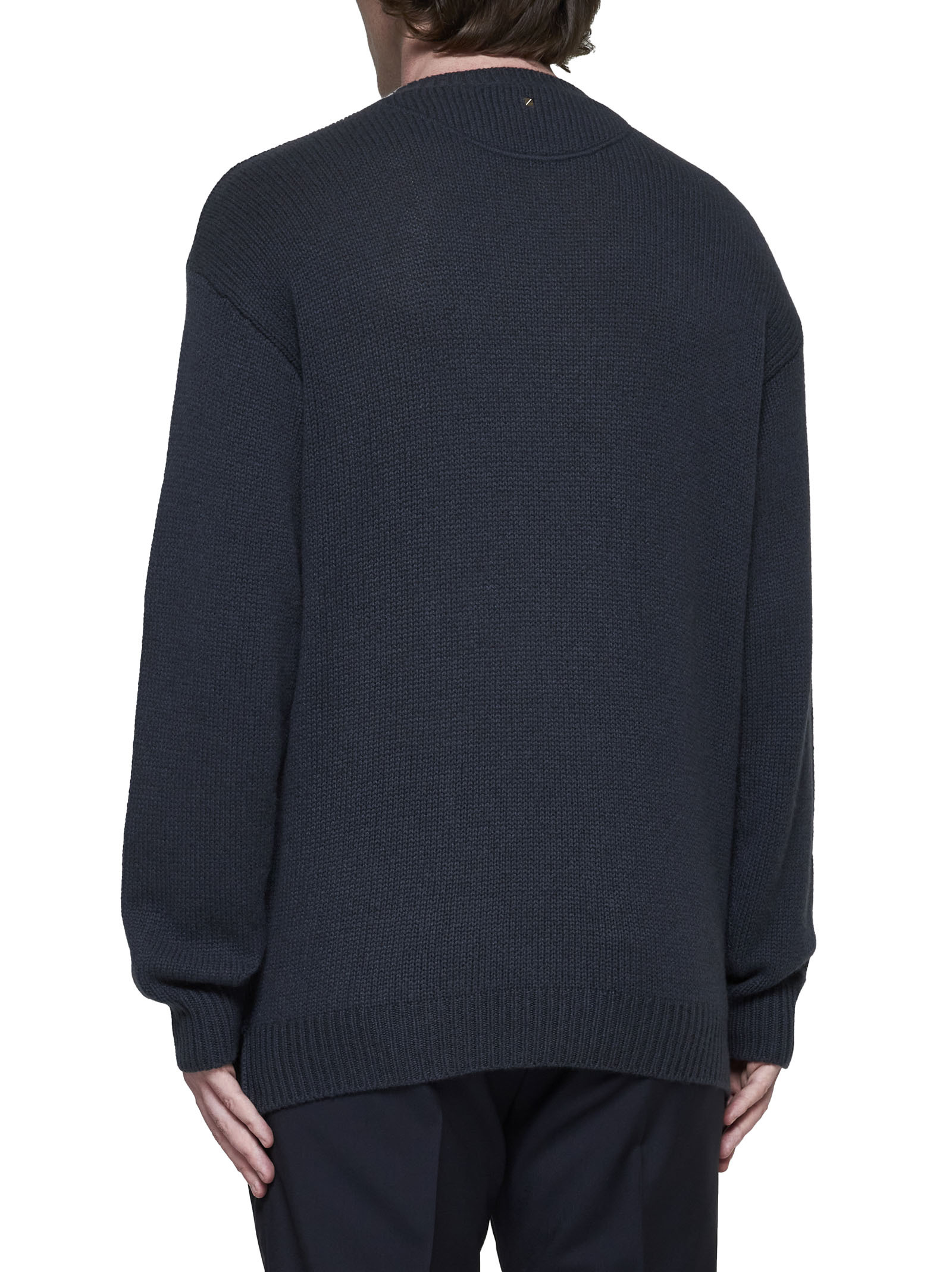 Valentino Stud Embellished Crewneck Jumper In Black
