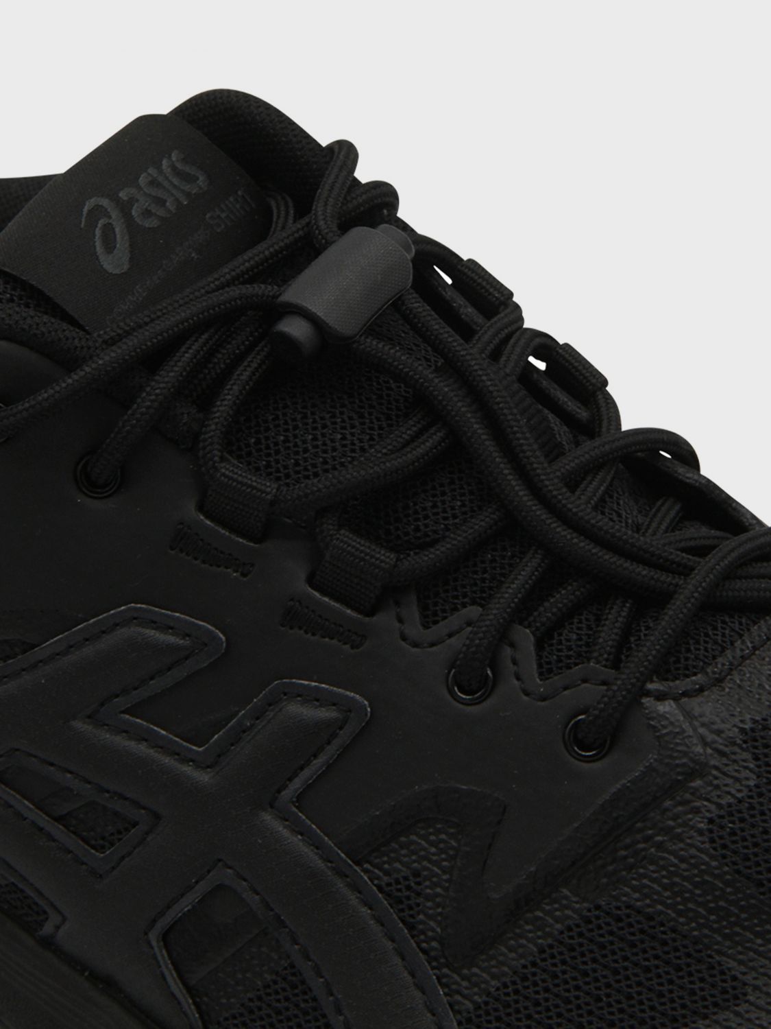 Comme Des Garçons Mesh Upper Reinforced Heel Sneakers In Black