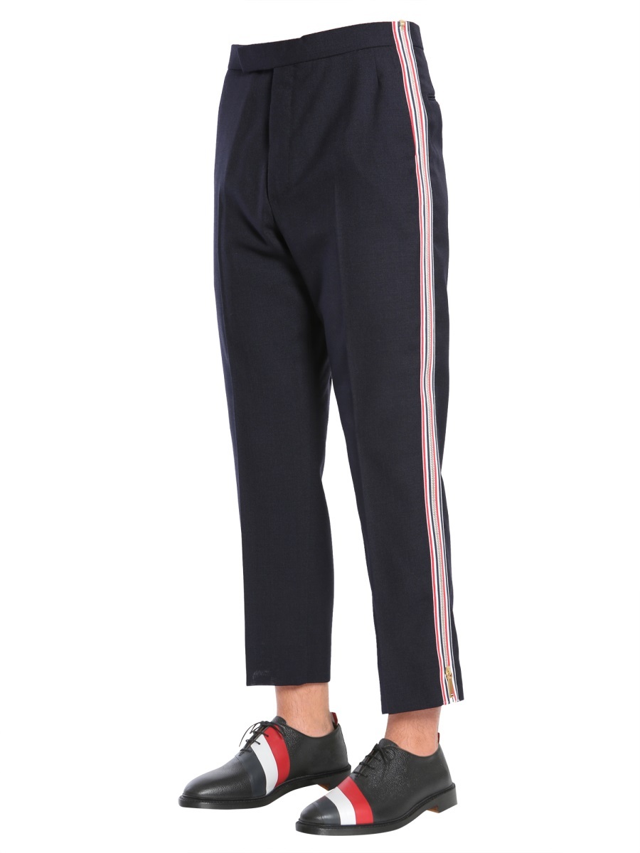 Thom Browne Side Striped Casual Pants In Black