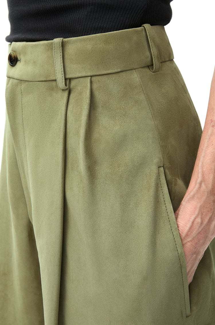 Loewe Wide-leg Trousers With Belt Loops And Back Pocket In Green