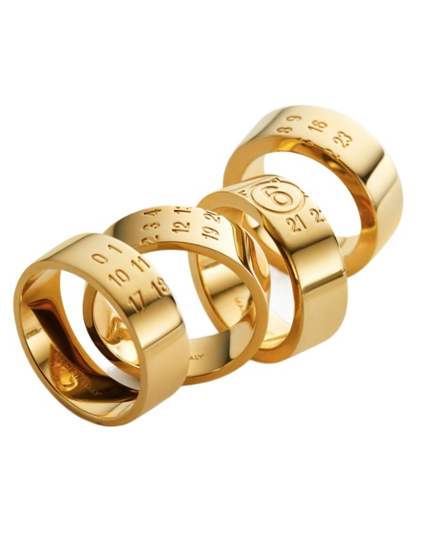 Mm6 Maison Margiela Engraved Rings In Gold