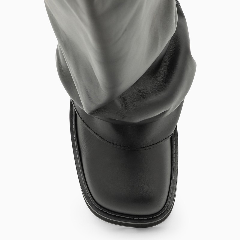 Attico Stylish Combat Boots With Square Toe Design In Black