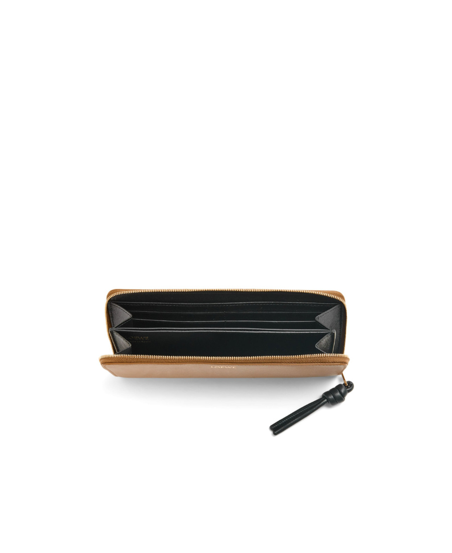 Loewe Knotted Zipper Purse In Brown