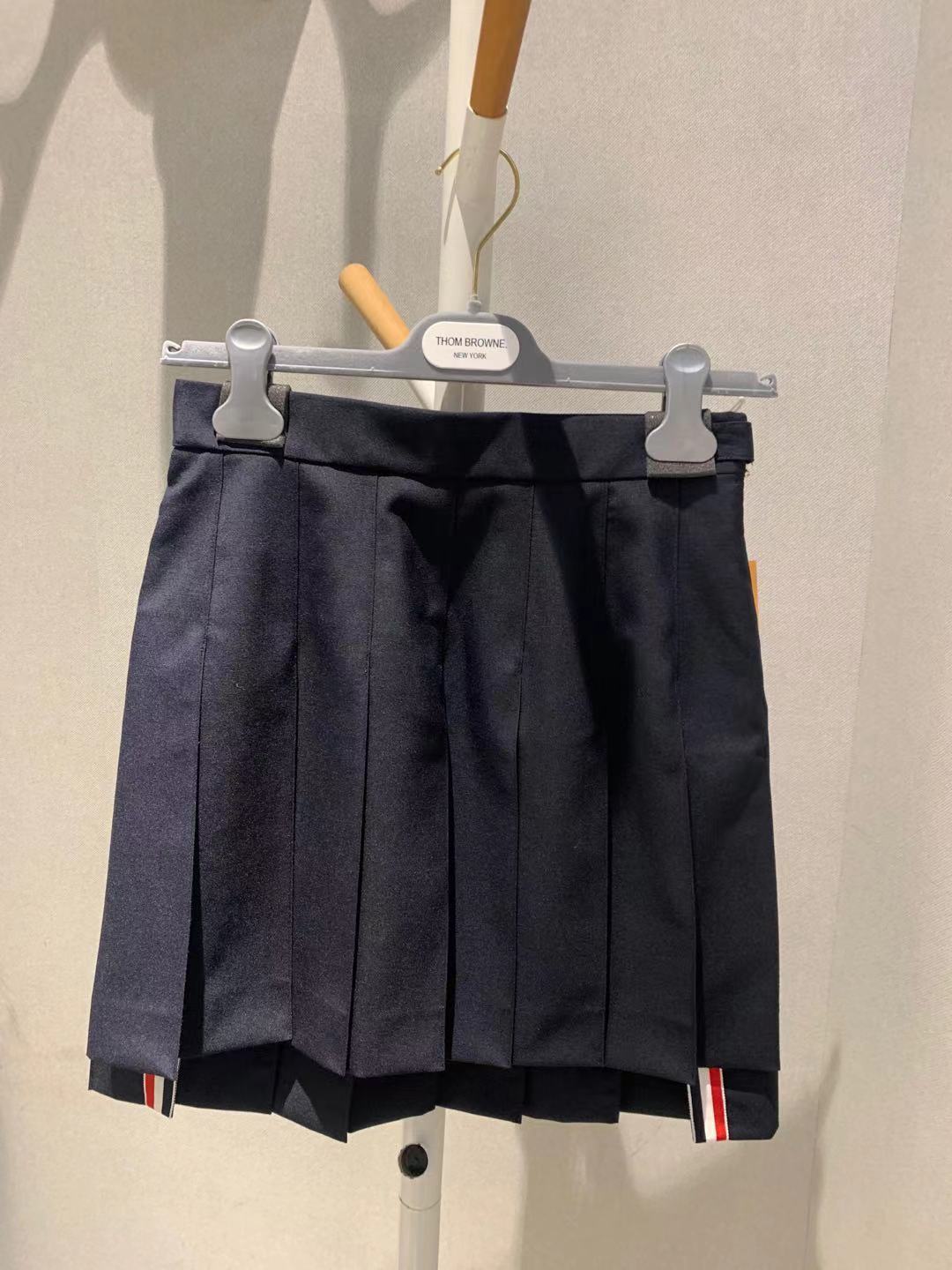Thom Browne Asymmetric Design Mini Wool Skirt In Black