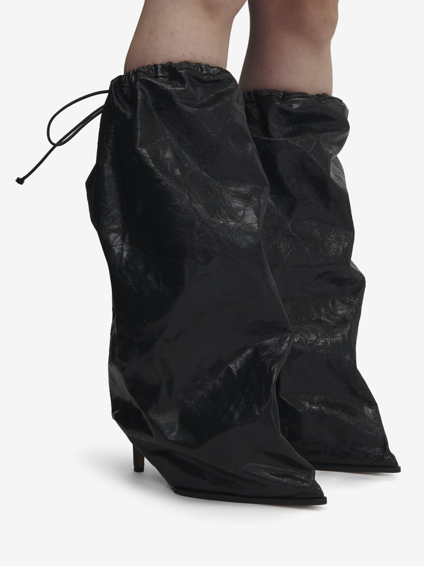 Alexander Mcqueen Elegant Black Leather Ankle Boots With 10.5 Cm Heel In Black