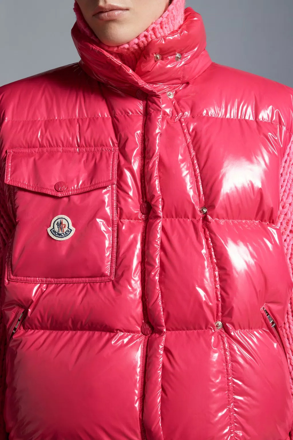 Moncler Karakorum Short Down Jacket Women In Red
