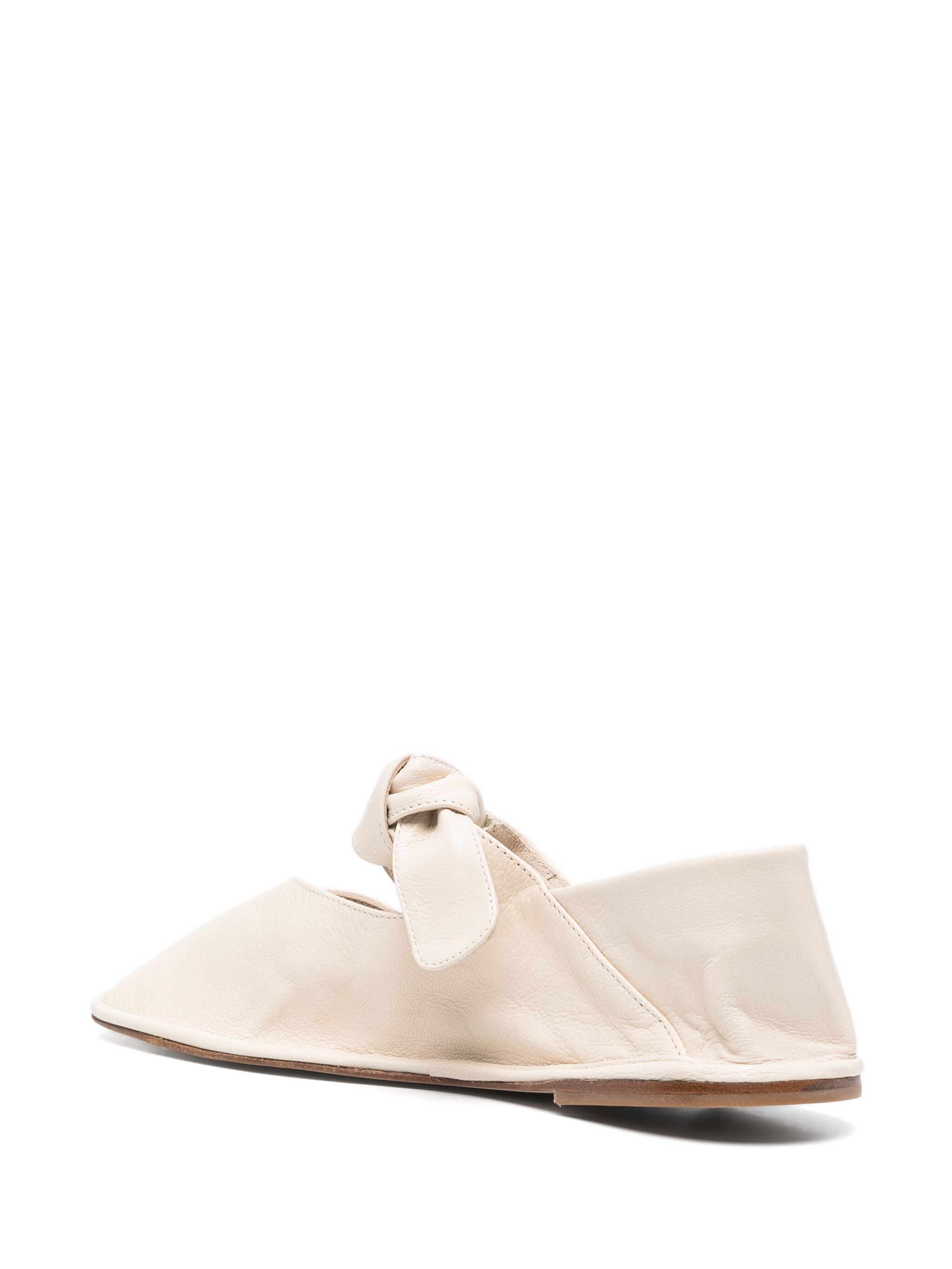 Hereu Women's Square Toe Pump With Bow Detail In White
