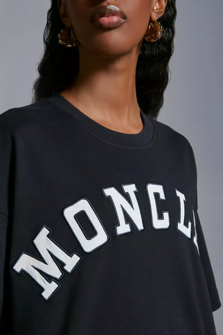 Moncler Short-sleeve T-shirt With Logo In Blue