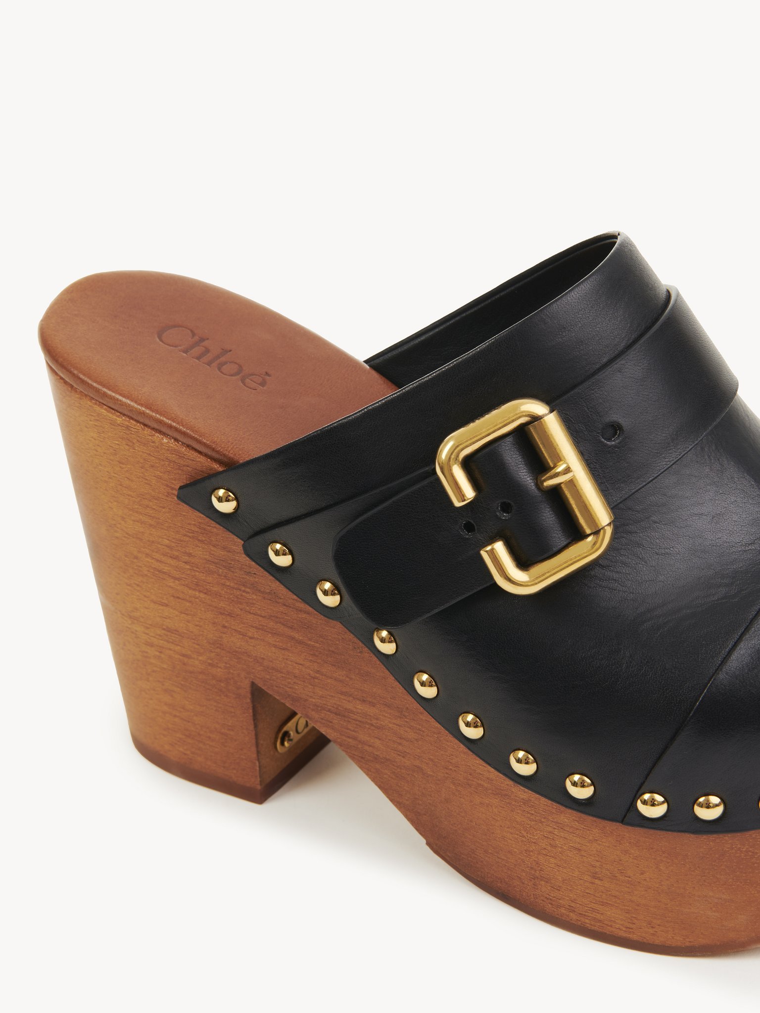 Shop Chloé Jeannette 60mm Mules In Brown