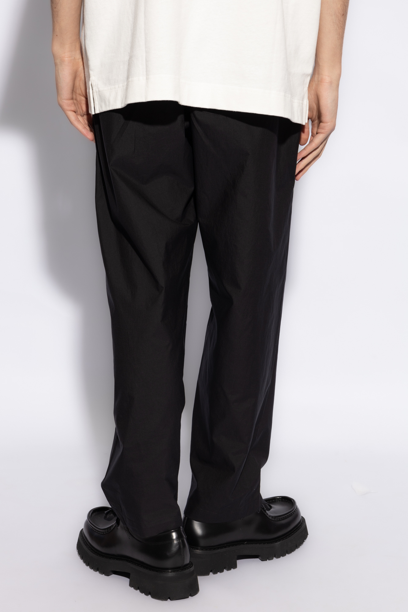 Lemaire Carrot Fit Trousers Featuring Pockets In Black
