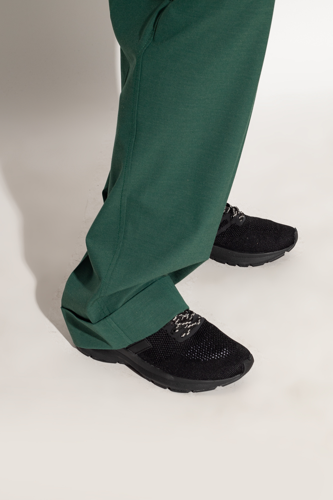 VEJA MARLIN LOW-TOP SNEAKERS
