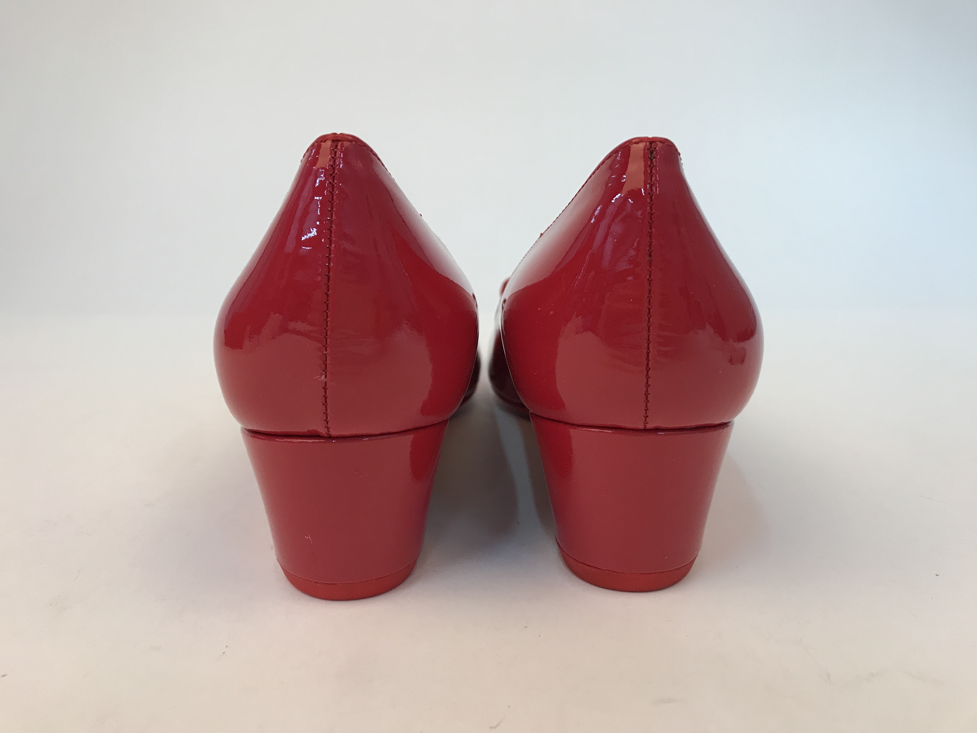 Ferragamo Bow Knot Fish Mouth Slope Heel Shoes In Red