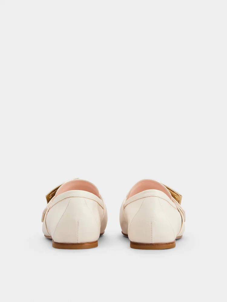 Roger Vivier Logo Flat Shoes In Nude