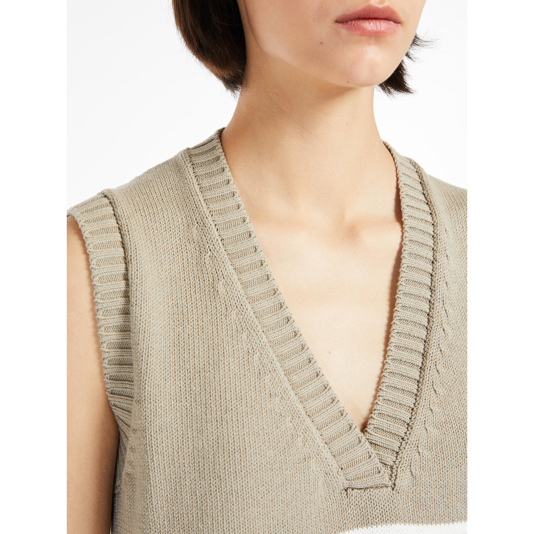 Max Mara V-neck Sleeveless Sweater In Nude