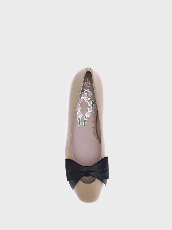 Valentino Bowow Round Toe Slip-on Ballet Flats In Multi