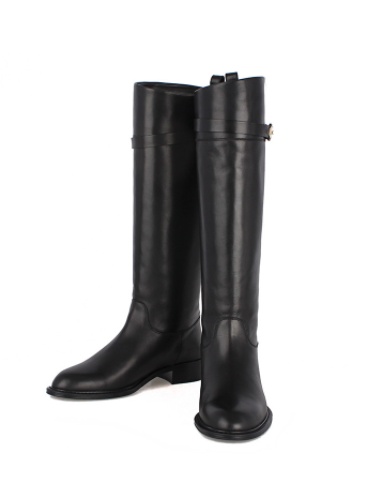 Ferragamo Logo Boots In Black