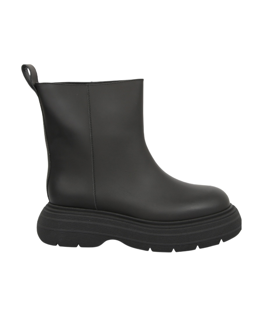 Gia Couture Round-headed Short Boots In Black