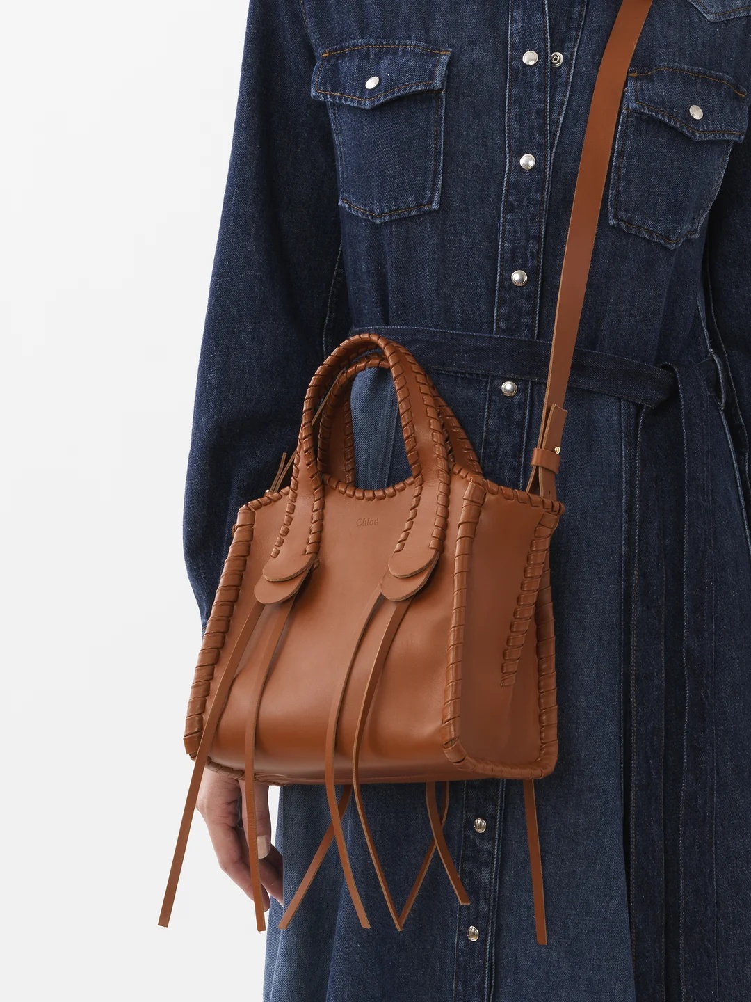 Chloé Mony Logo Debossed Small Tote Bag In Brown