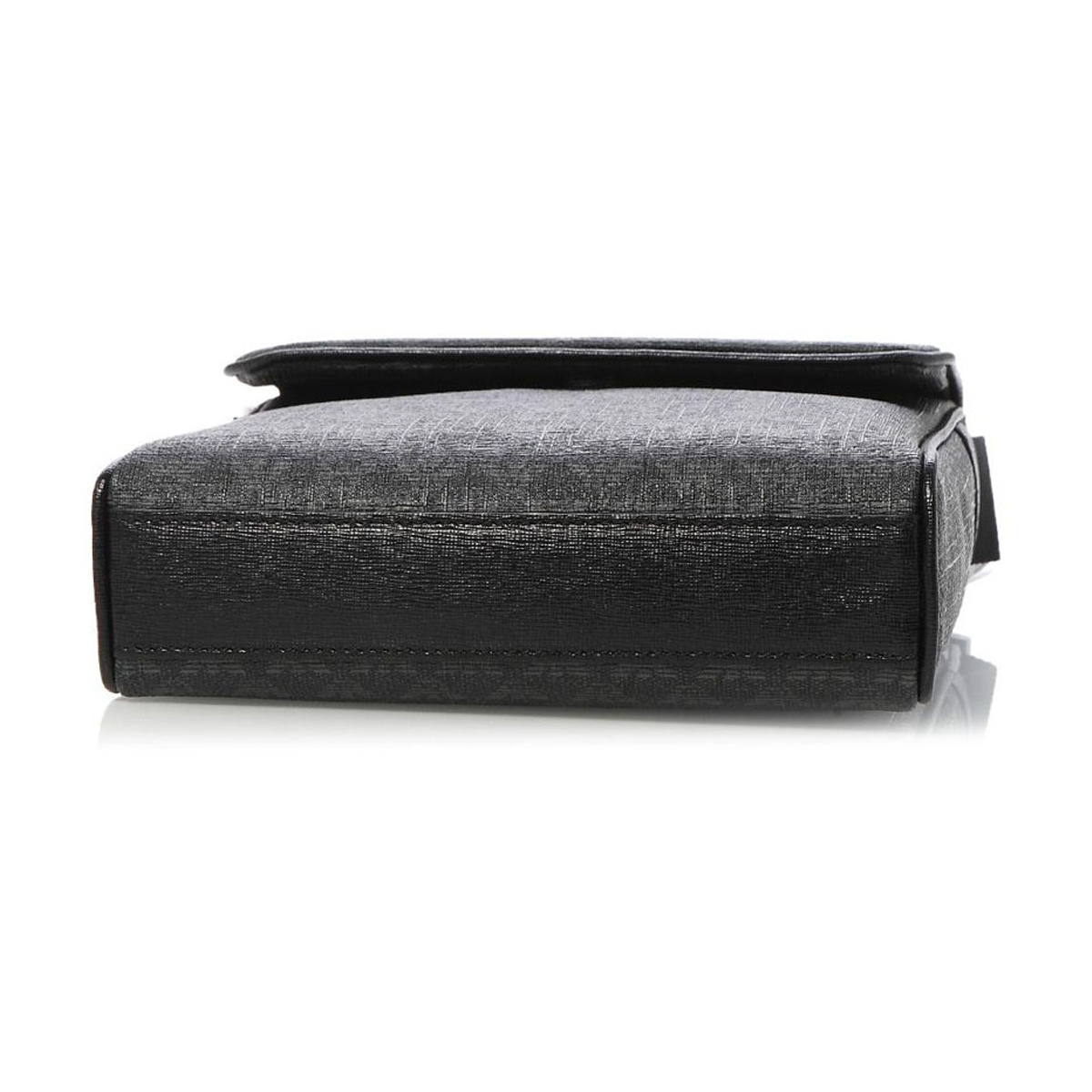 Emporio Armani Logo Shoulder Bag In Black