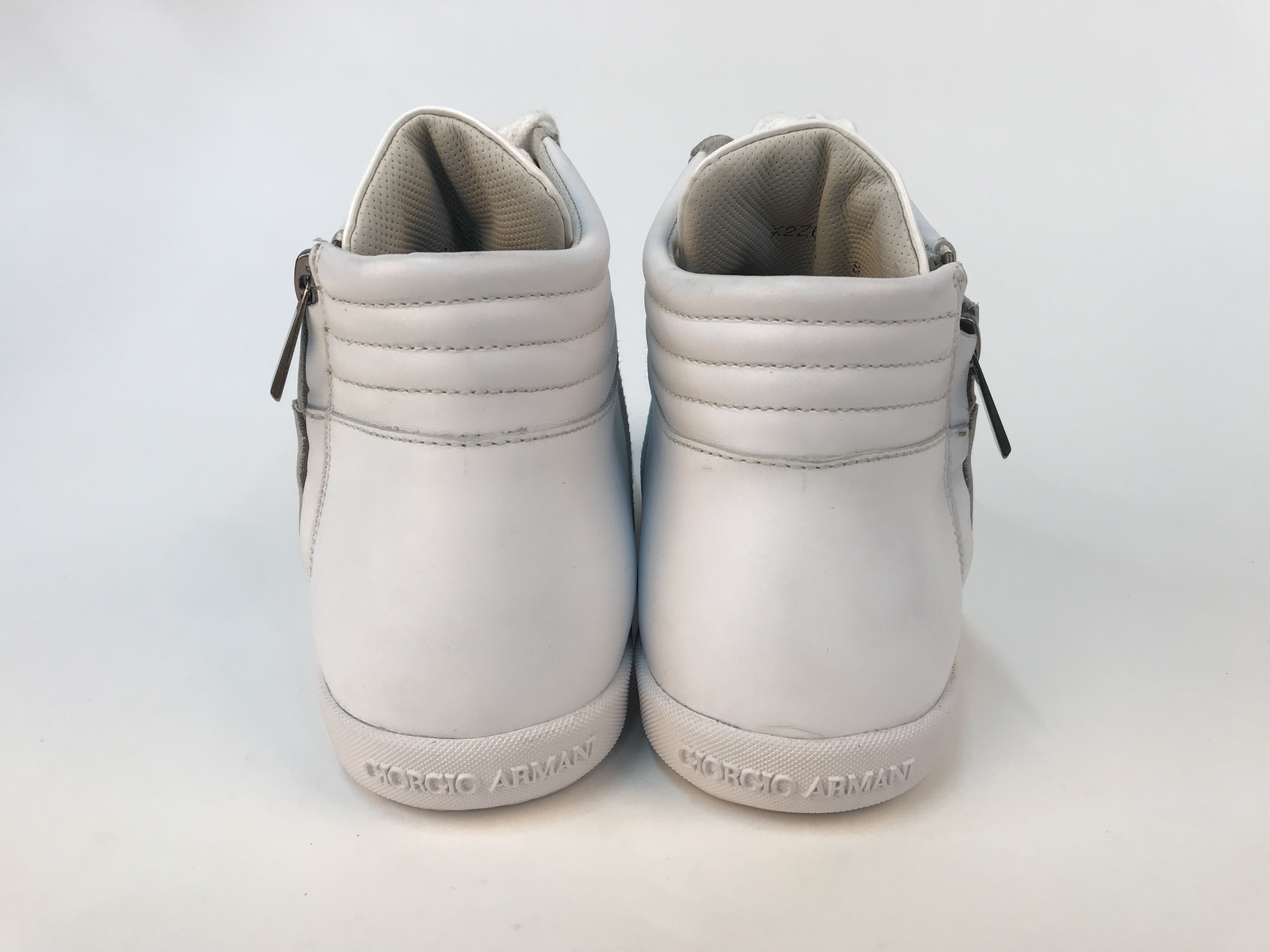 Giorgio Armani Logo High-top Leisure Sports Shoes In White