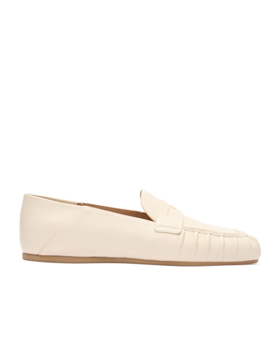 Stuart Weitzman Round Toe Loafers In Nude