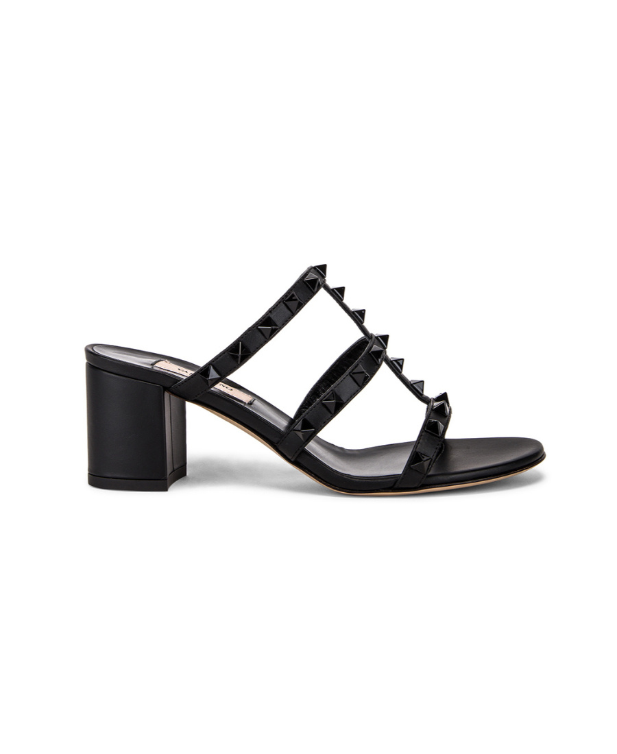 VALENTINO GARAVANI ROCKSTUD STRAPPY BLOCK-HEEL SANDALS 
