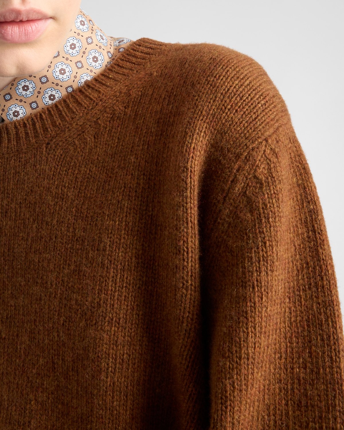Prada Rundhalspullover Aus Wolle Und Kaschmir In Brown