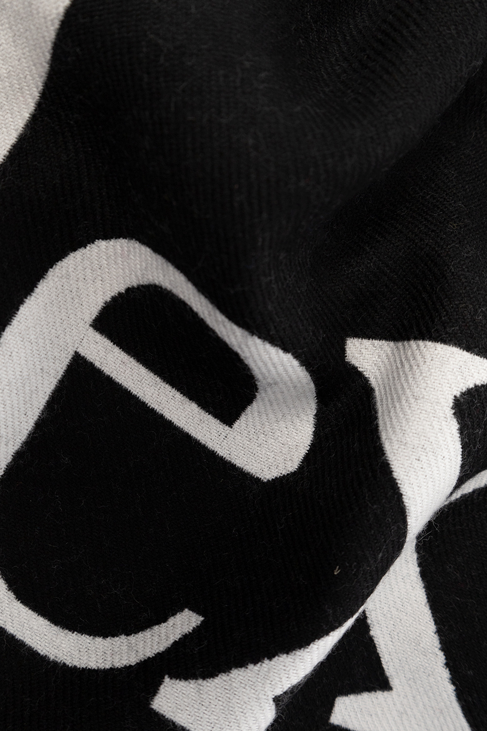 Alexander Mcqueen Logo-print Wool Scarf In Black