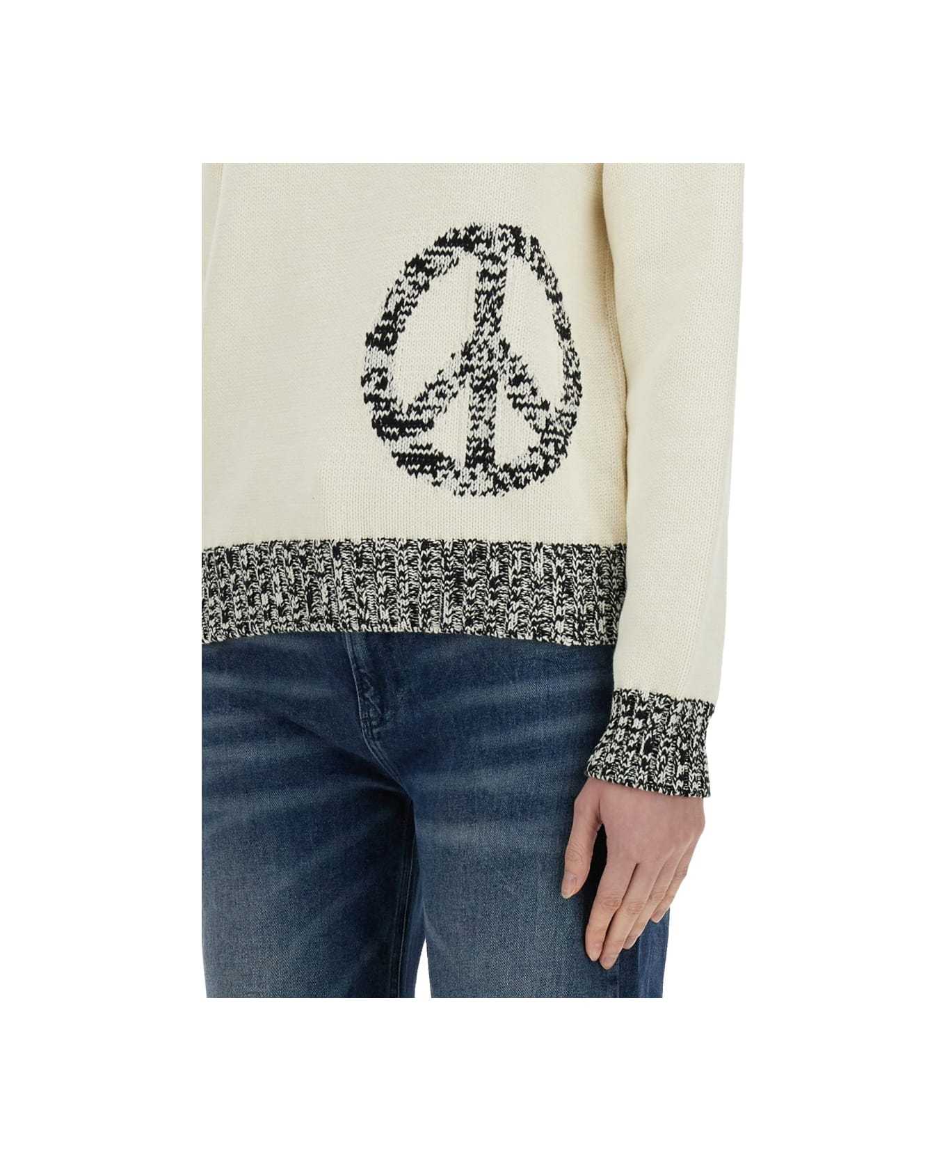 Moschino Relaxed Fit Sweater With Unique Inlay Pattern In White