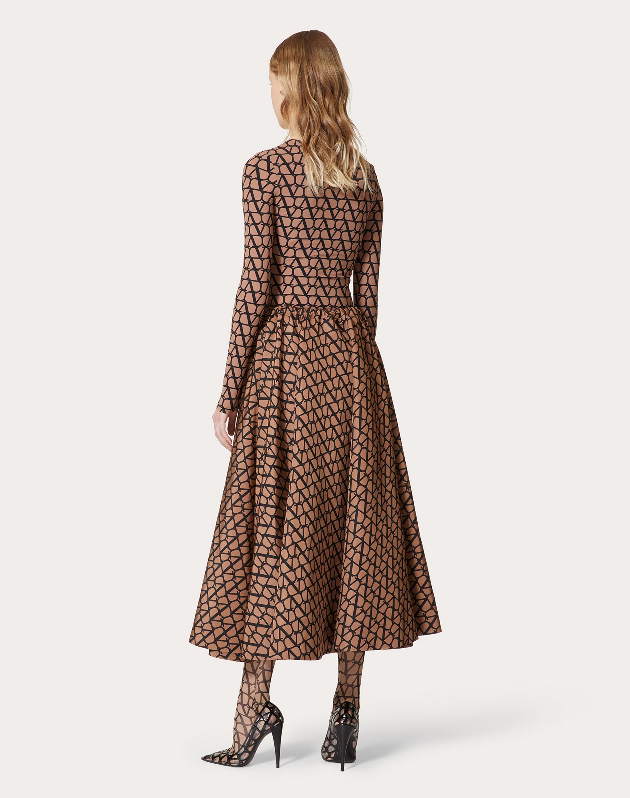 Valentino Logo-print Tights In Brown