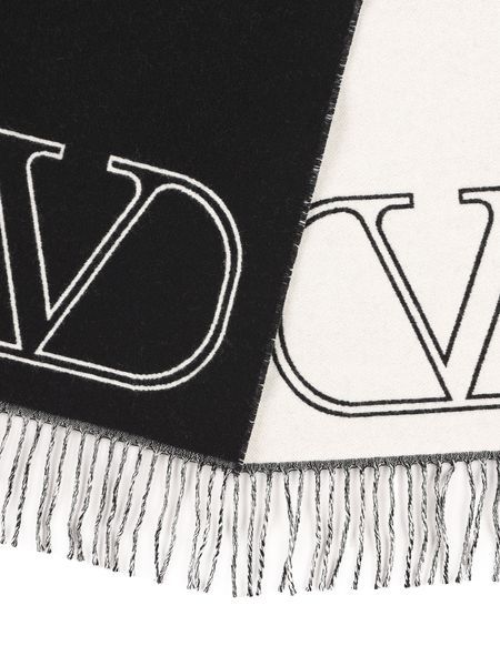 Valentino Yoni Scarf In Black