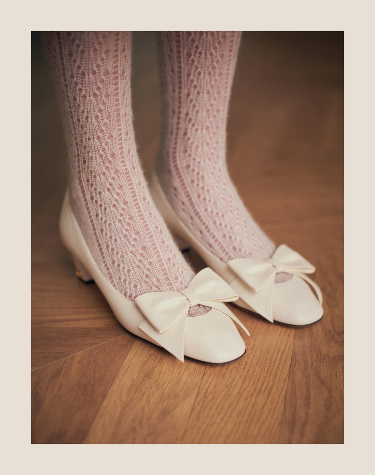 Shop Valentino Bowow Pump In Kidskin 45mm In White