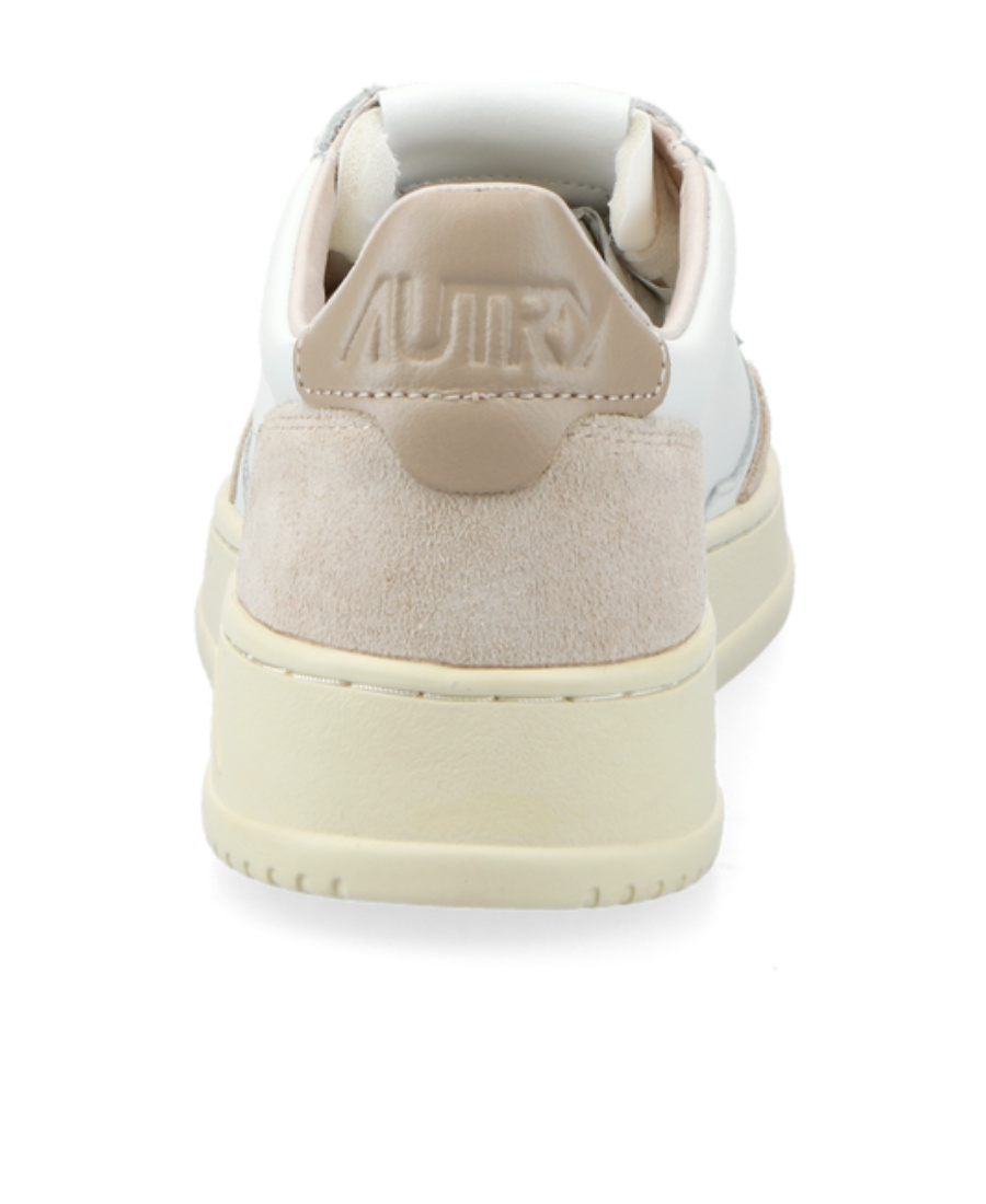 Autry Leather Sneakers With Contrast Heel Tab In Nude