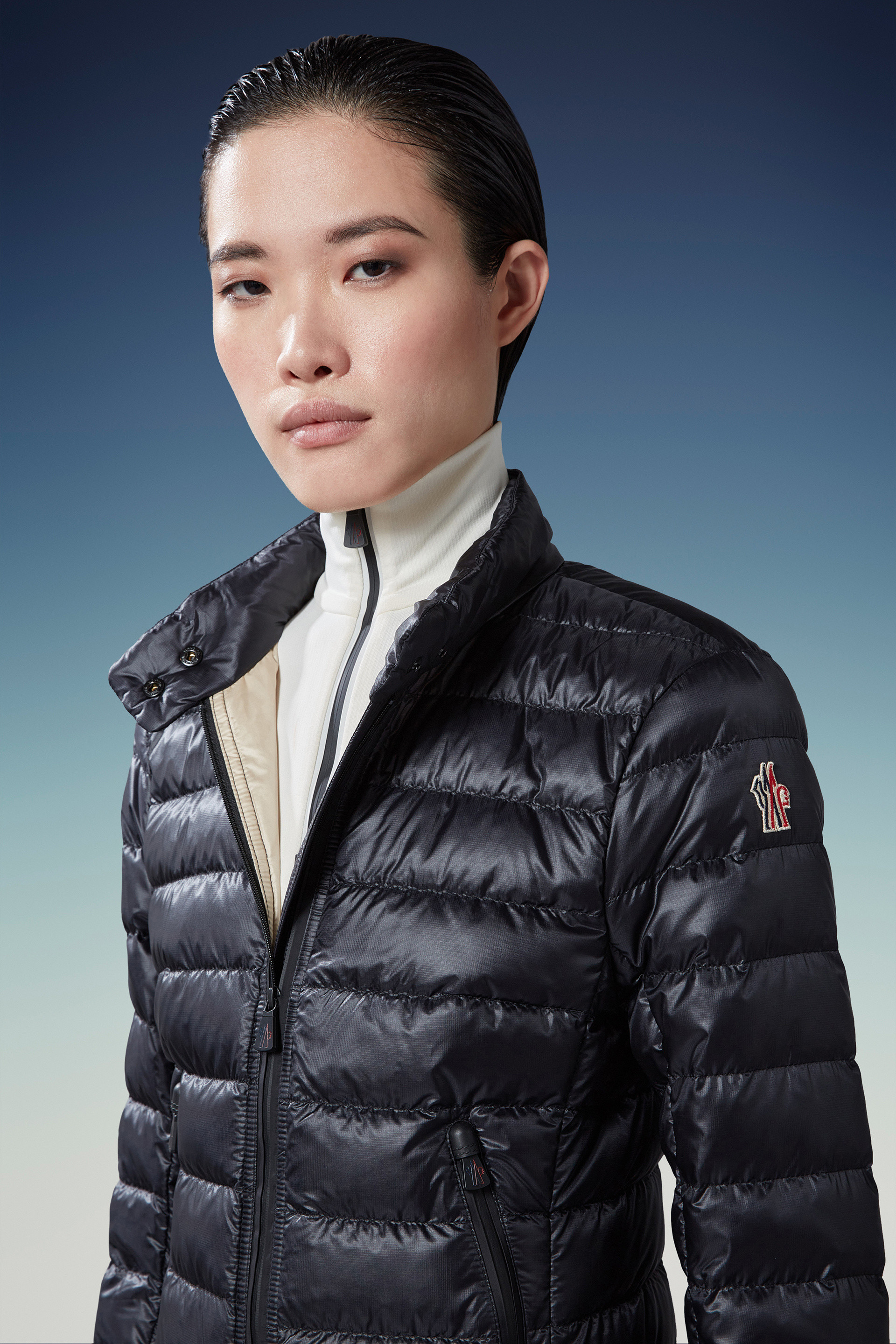 Moncler Logo-patch Padded-design Jacket In Black