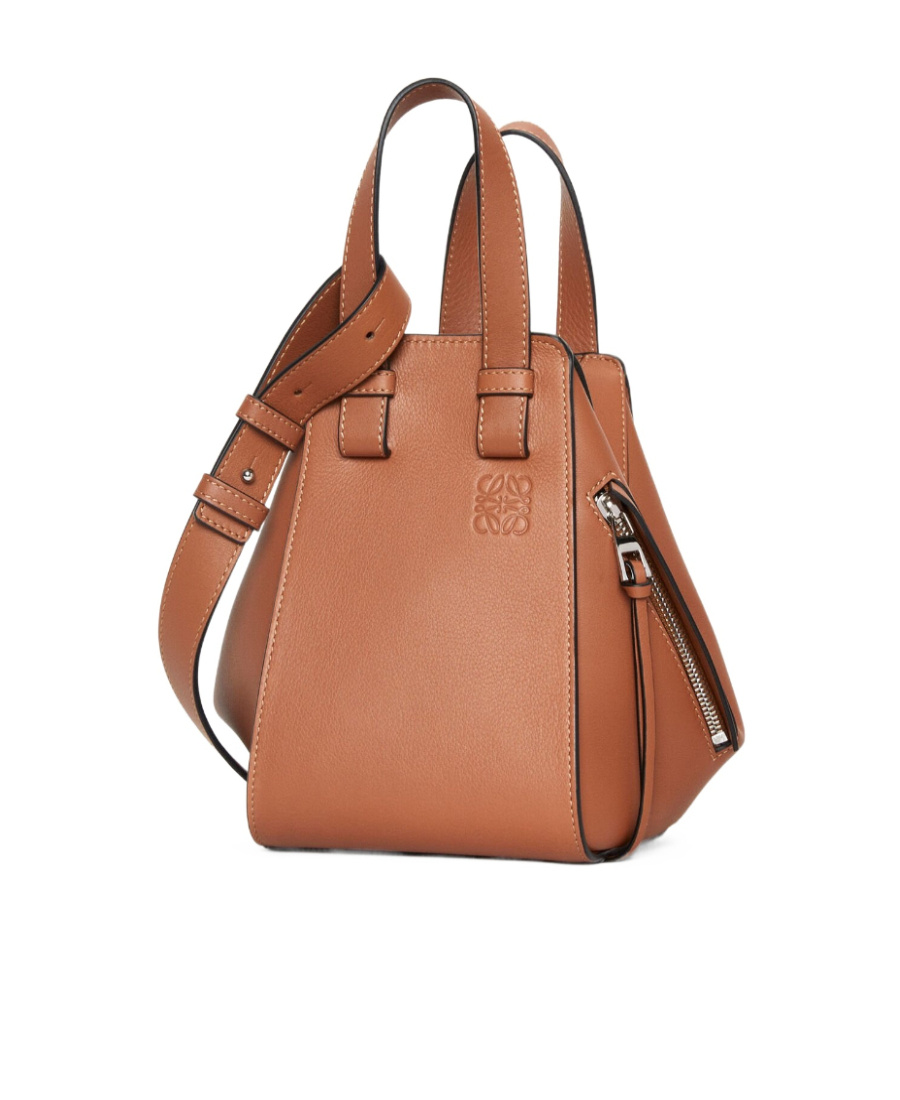 Shop Loewe Hammock Compact Bag In Classic Calfskin In Pink