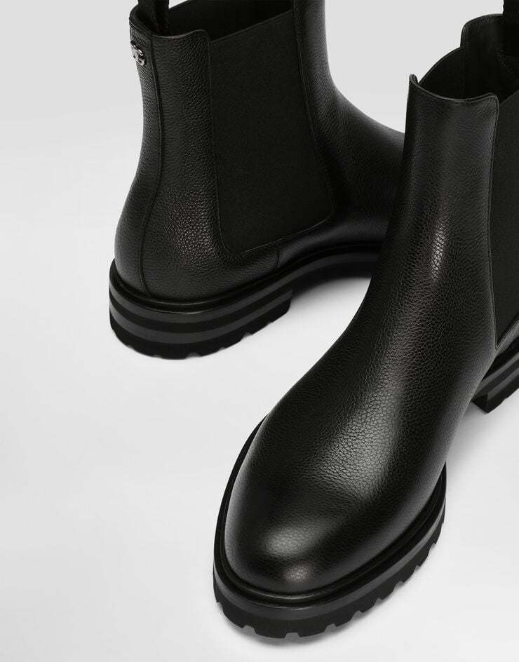 Dolce & Gabbana Leather Boots In Black
