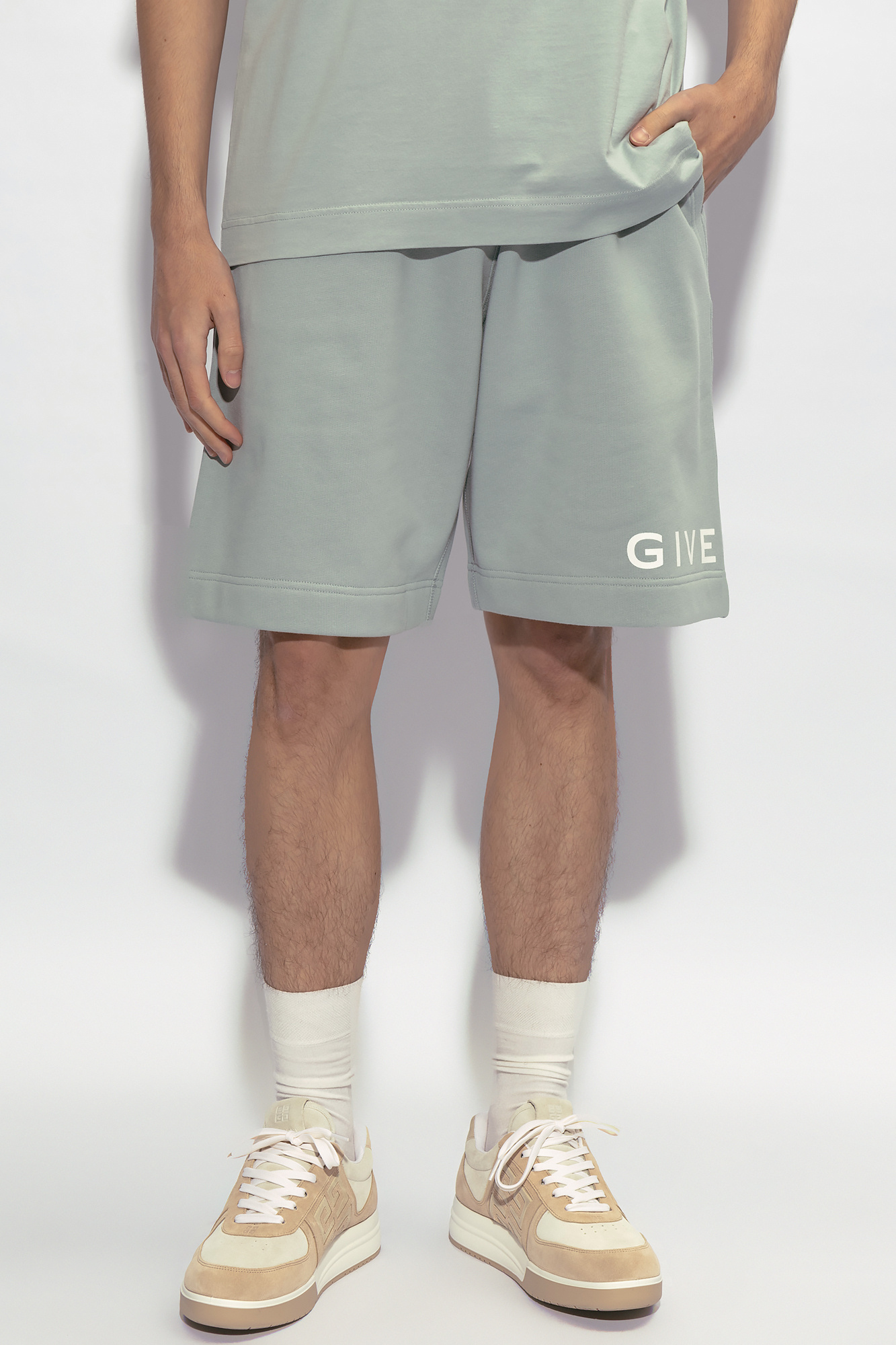 GIVENCHY GIVENCHY LOGO PRINTED ELASTIC WAIST SHORTS