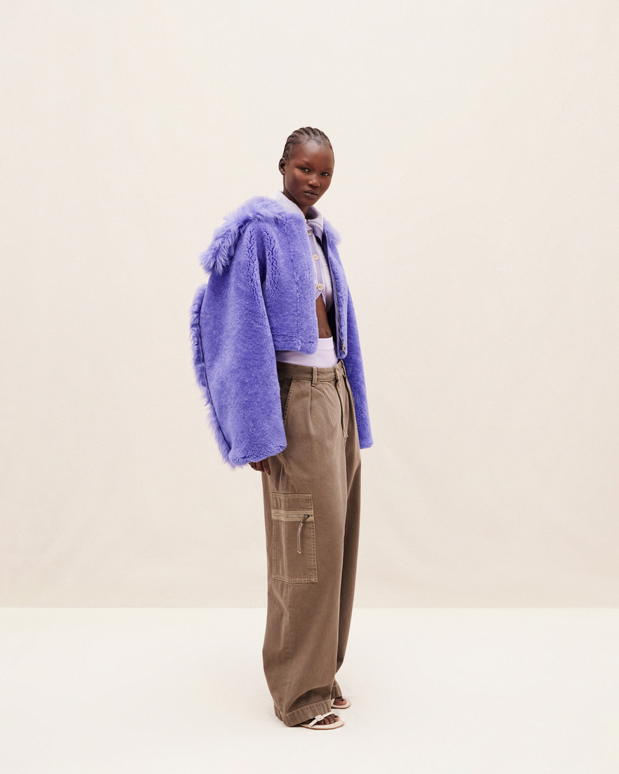Jacquemus La Veste Pilone Shearling Jacket In Blue