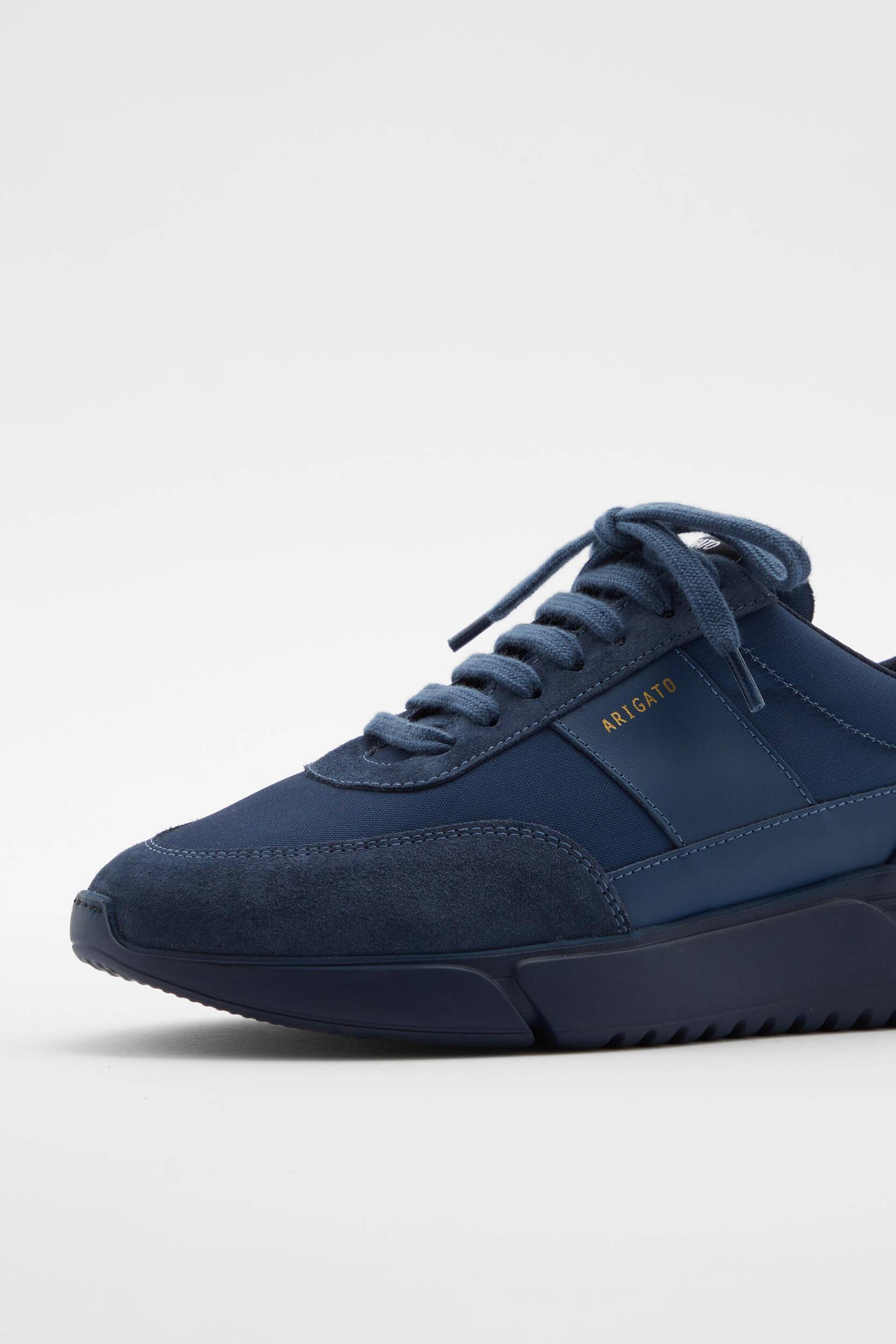 Axel Arigato Sneakers In Black