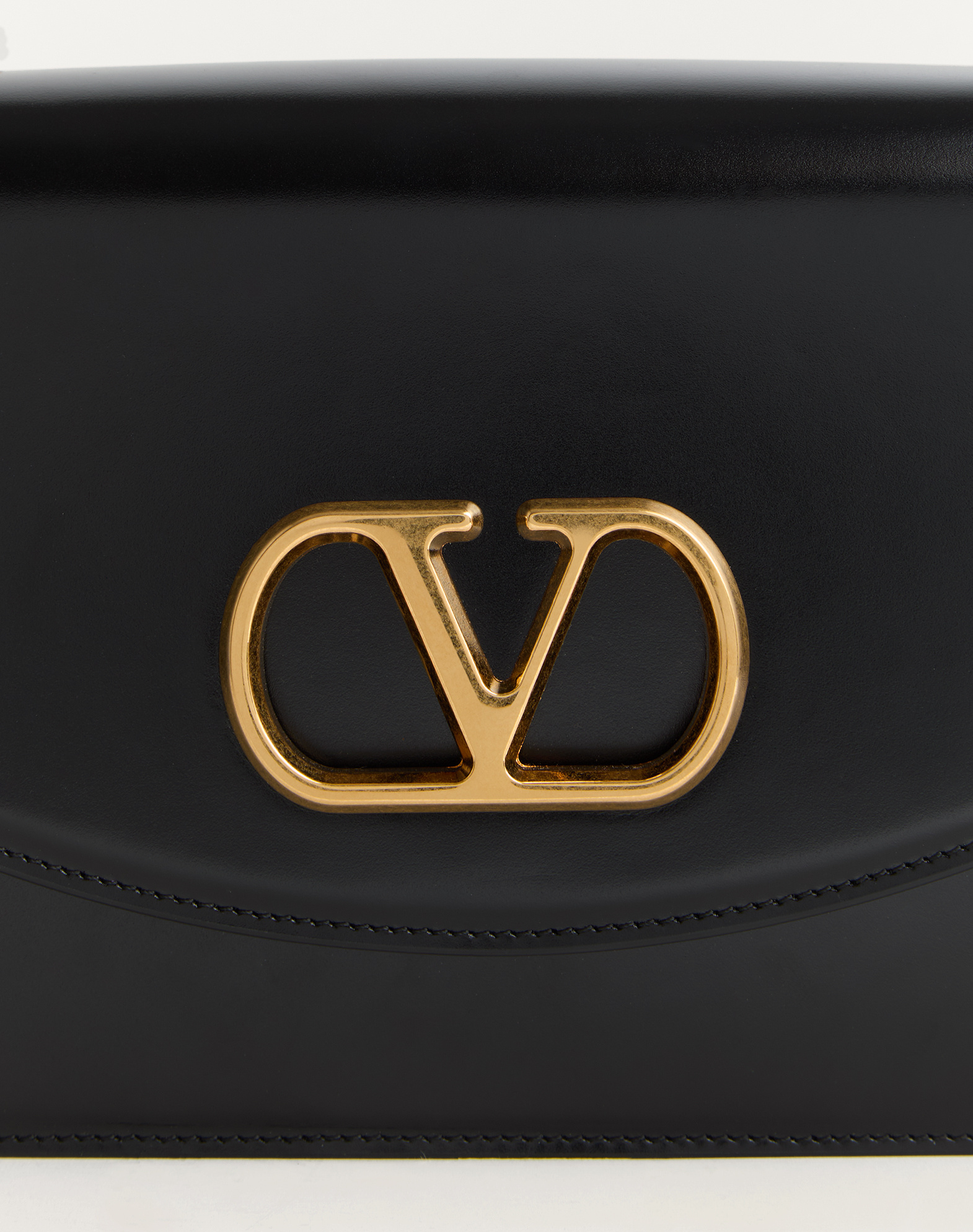 Valentino Garavani Garavani Vain Small Shoulder Bag In Shiny Calfskin Woman Black Uni